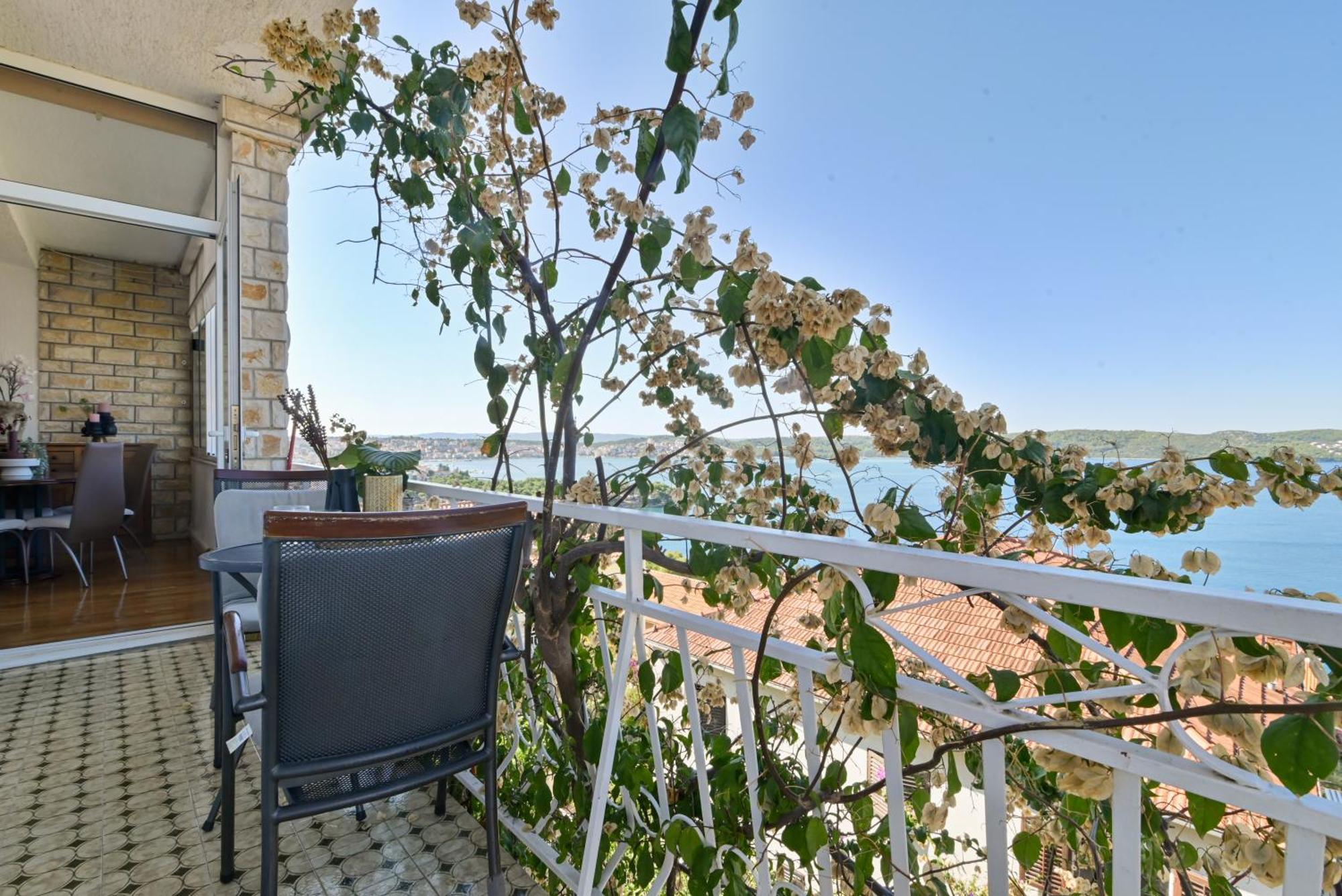 Apartment Spira Puovica Трогір Екстер'єр фото