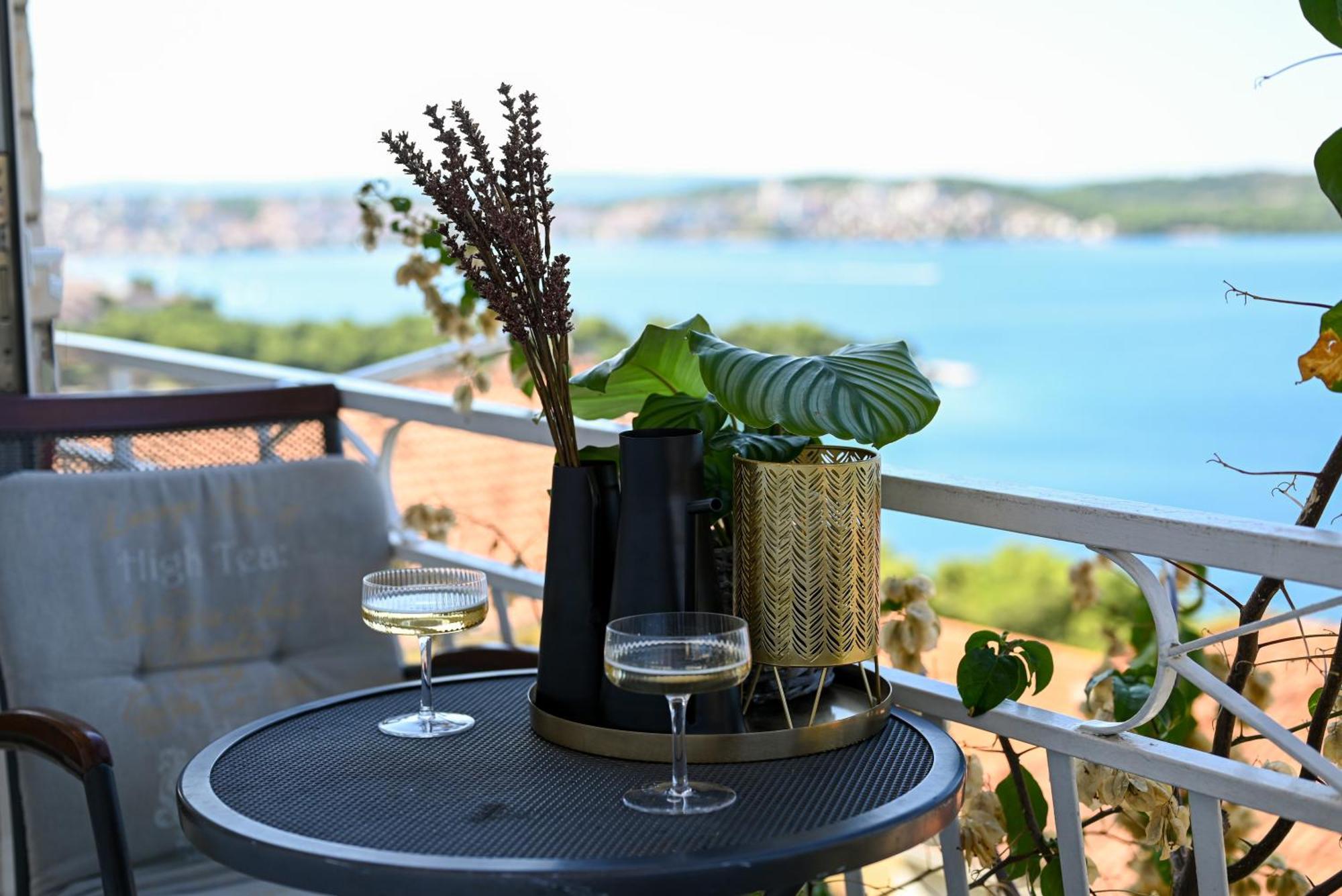Apartment Spira Puovica Трогір Екстер'єр фото