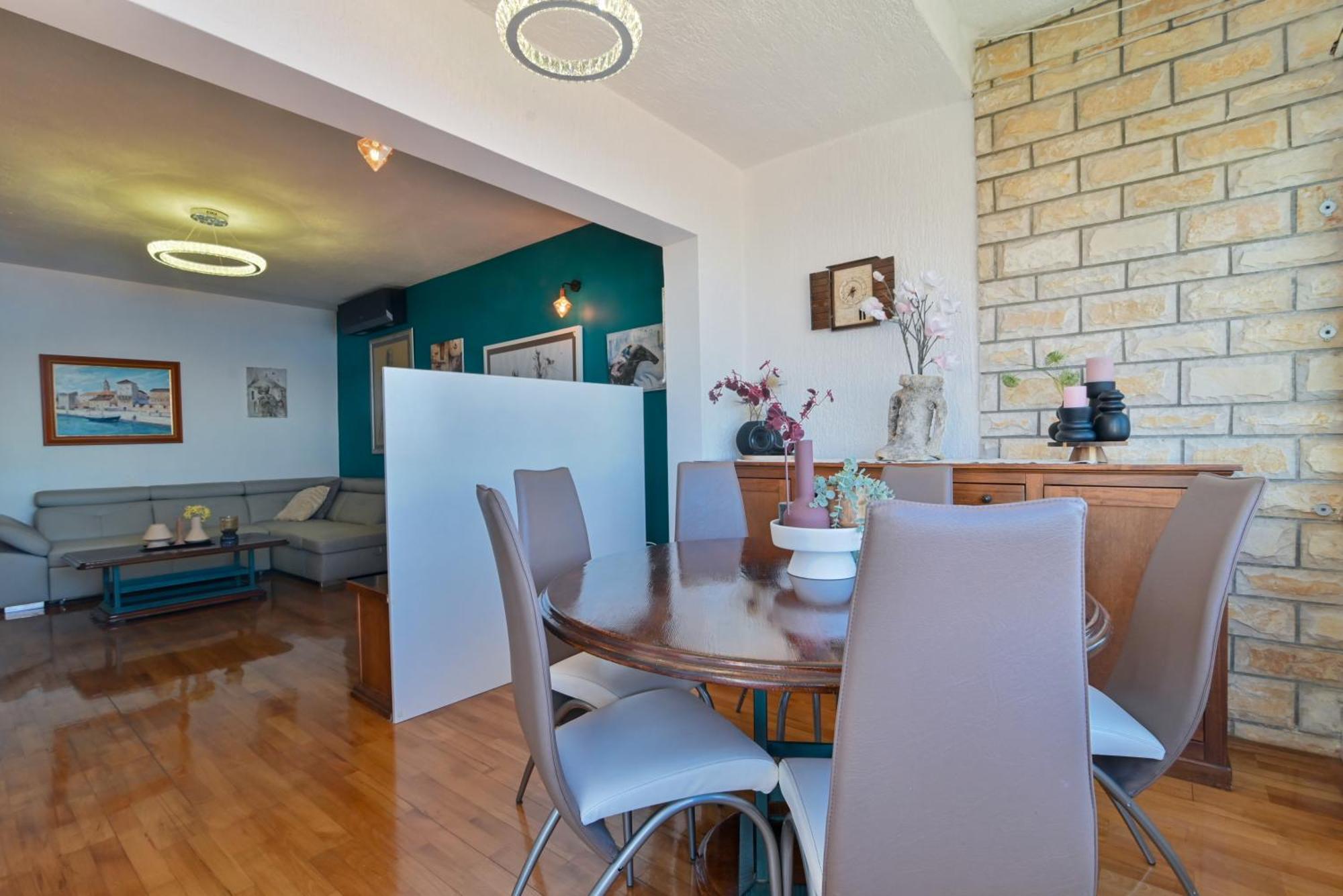 Apartment Spira Puovica Трогір Екстер'єр фото